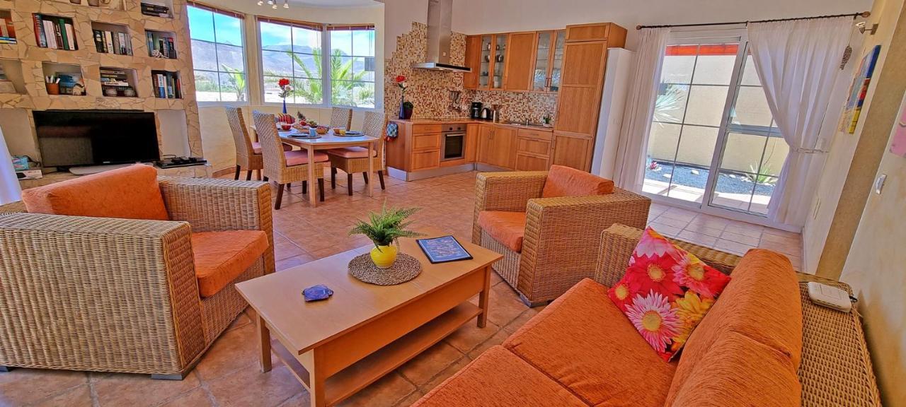 Ferienhaus Casa Oasis - La Pared - Garten - Meerblick Luaran gambar